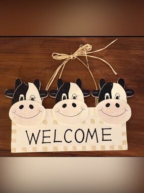 Welcome Cow Hanging Sign - Black and White